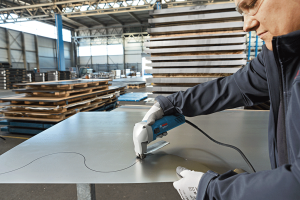 Bosch Professional GSC 75-16 Sac Kesme Makinesi